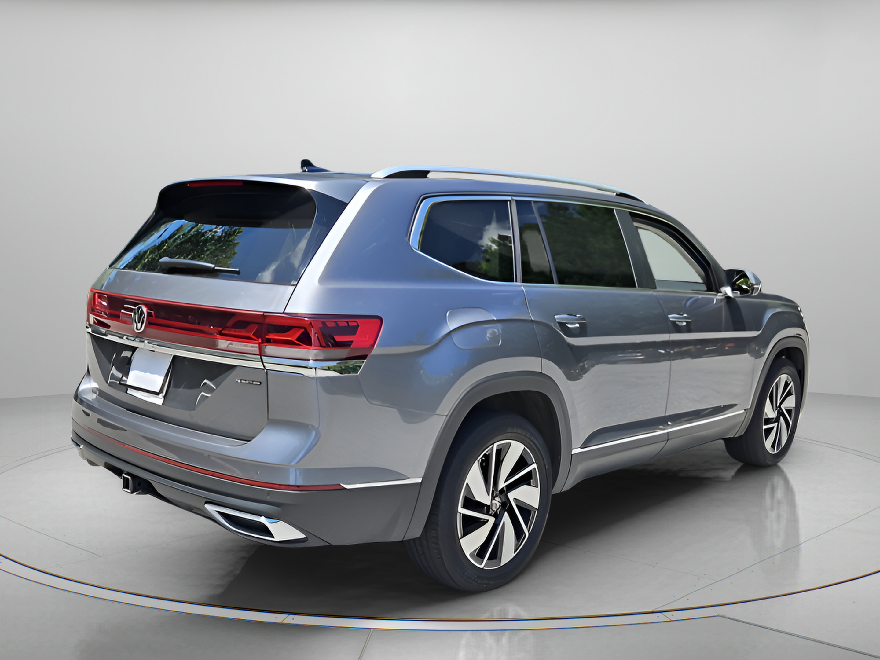 Used 2024 Volkswagen Atlas SEL AWD/4WD image 5