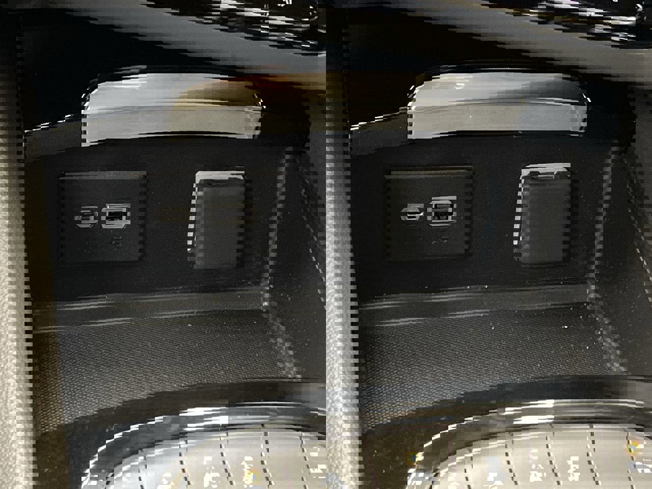 Certified 2023 Buick Envision Preferred w/ Sport Touring Package image 24