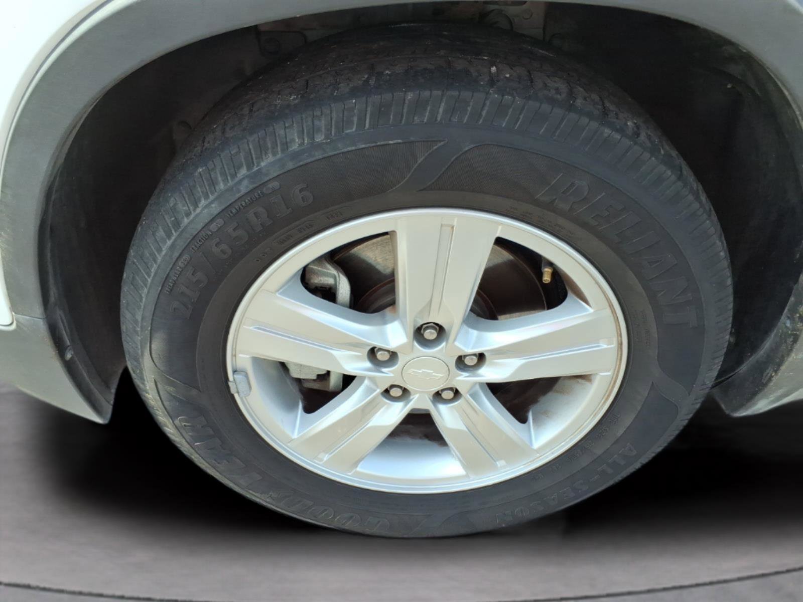 Used 2016 Chevrolet Trax LT w/ LT Convenience Package FWD image 28