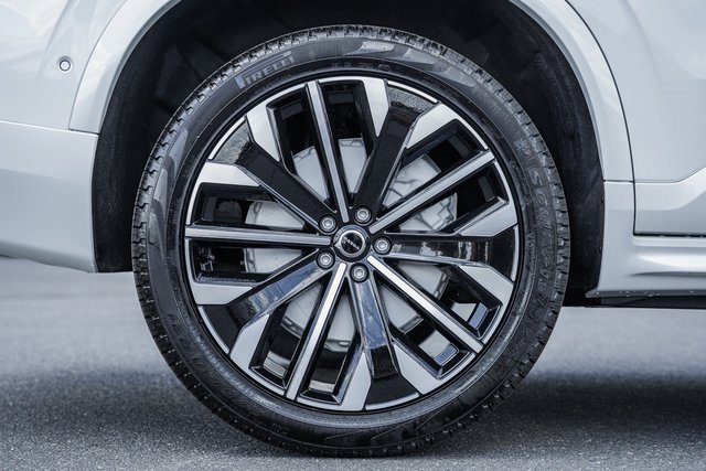 New 2026 Volvo XC90 B6 Ultra image 17