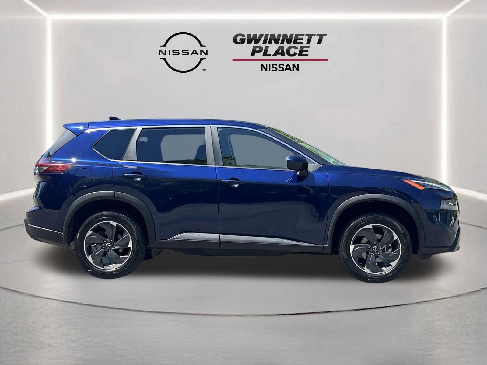 Used 2024 Nissan Rogue SV image 24