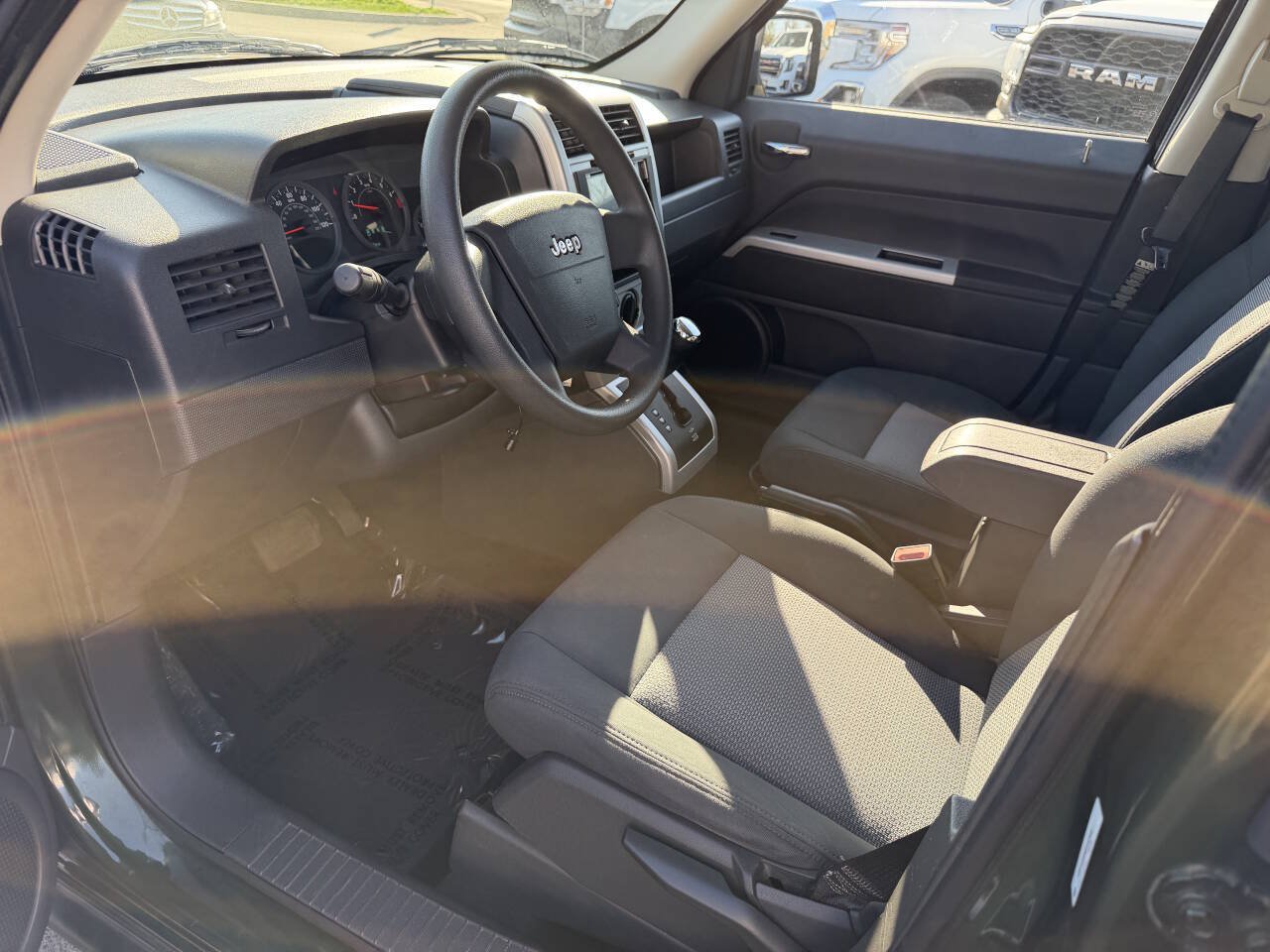 Used 2008 Jeep Patriot Sport AWD/4WD image 9