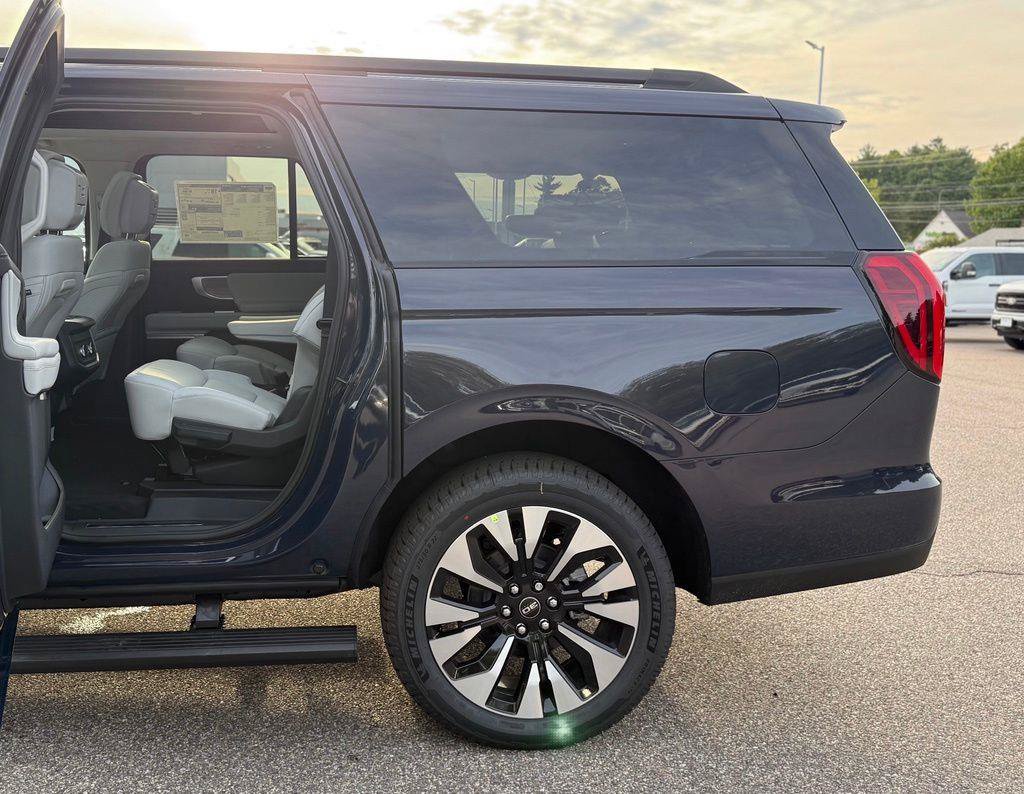 New 2027 Ford Expedition Max Platinum AWD/4WD image 37