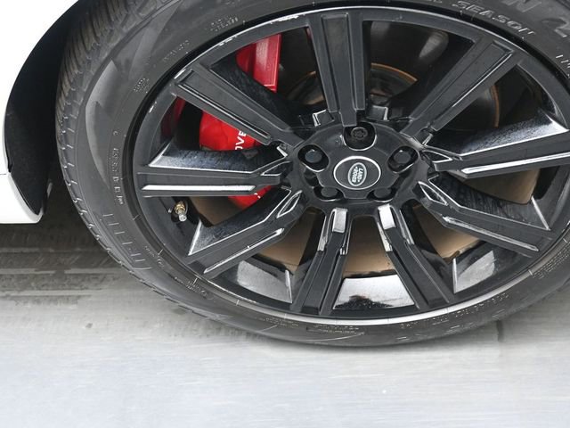 Used 2020 Land Rover Range Rover Sport HST image 30