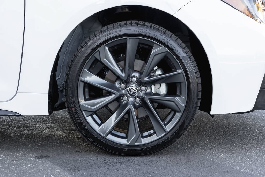 Used 2026 Toyota Corolla SE FWD image 4