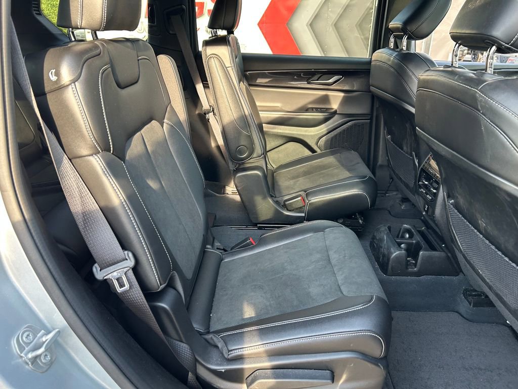 Certified 2023 Jeep Grand Cherokee L Laredo AWD/4WD image 26