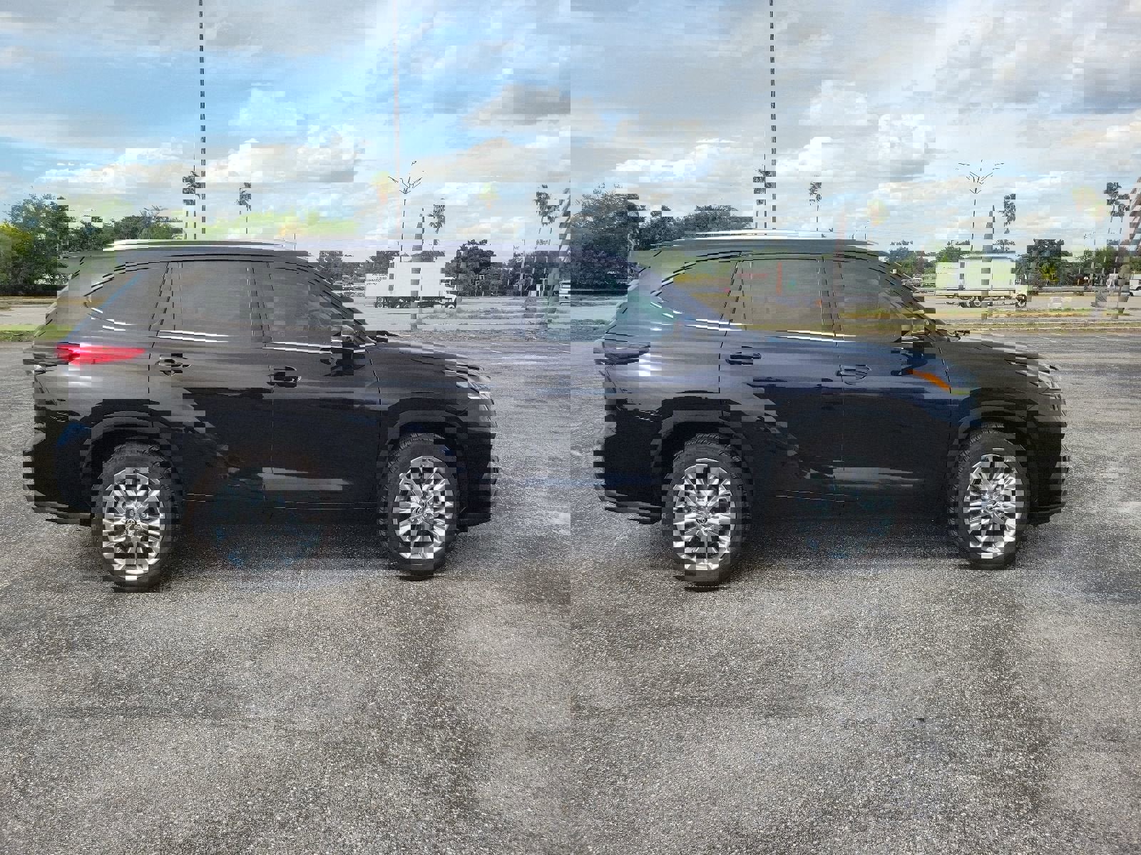 Used 2020 Toyota Highlander Limited FWD image 5