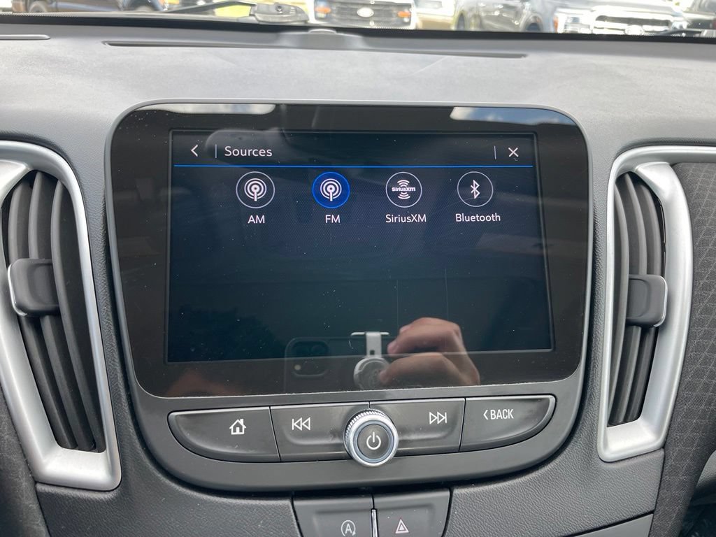 Used 2024 Chevrolet Malibu LT FWD image 15