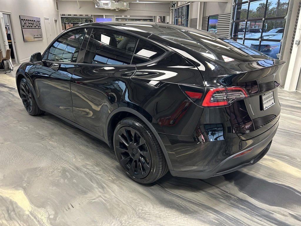Used 2020 Tesla Model Y Long Range image 31