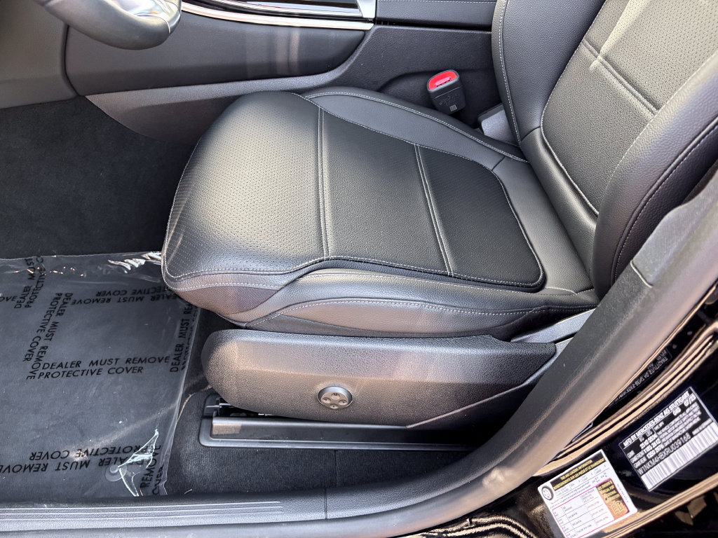 Used 2024 Mercedes-Benz GLC 300 4MATIC image 20