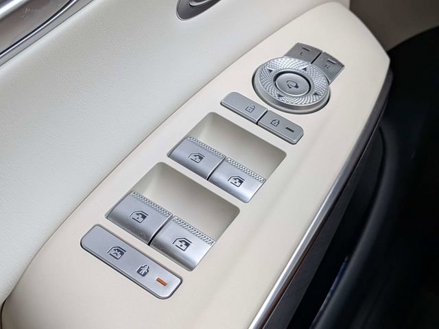 Used 2025 Genesis Electrified GV70 AWD/4WD image 29