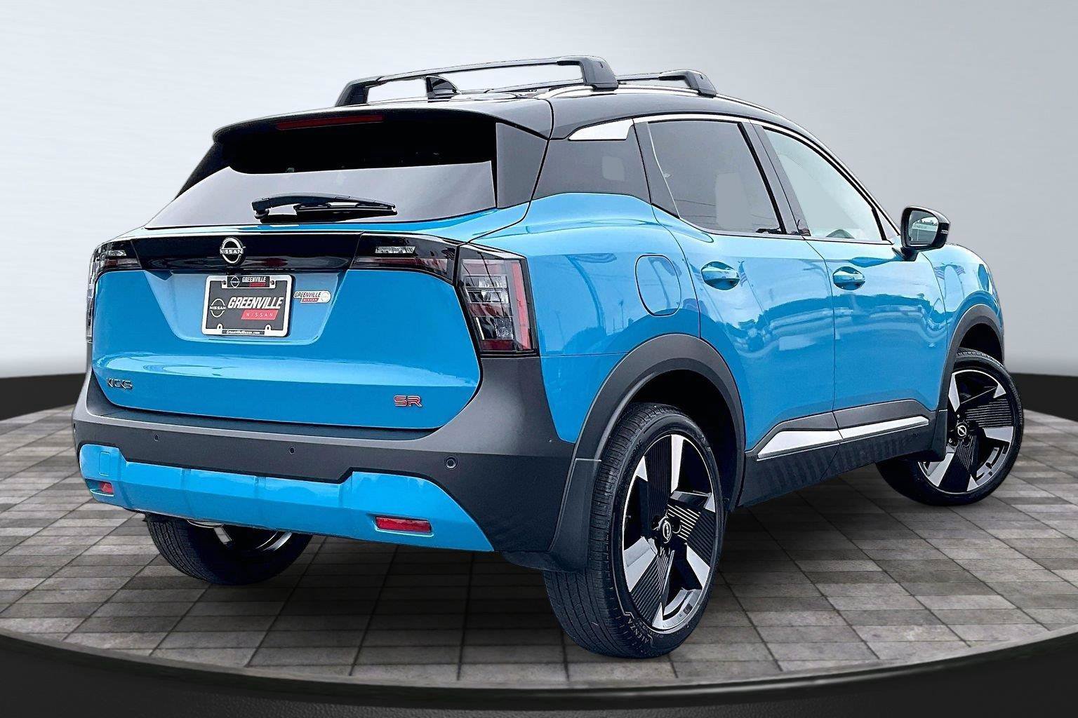 Certified 2026 Nissan Kicks SR FWD image 14