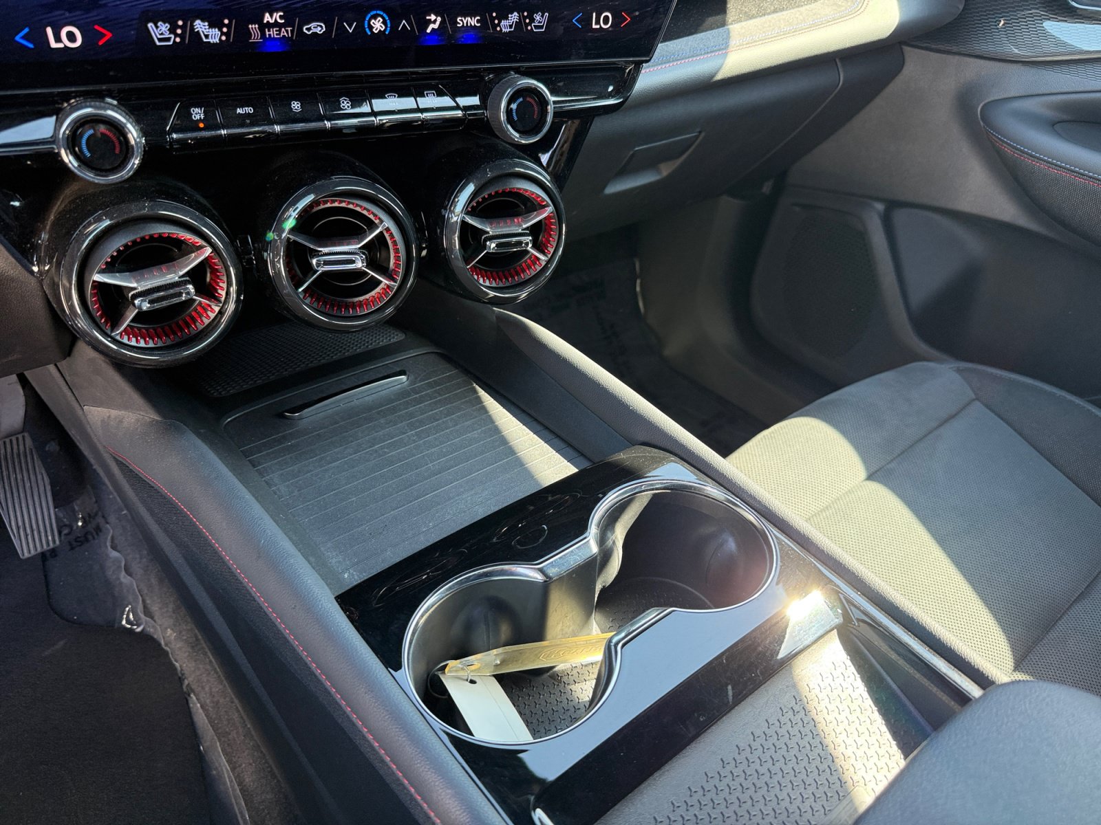 Used 2024 Chevrolet Blazer EV RS AWD/4WD image 13