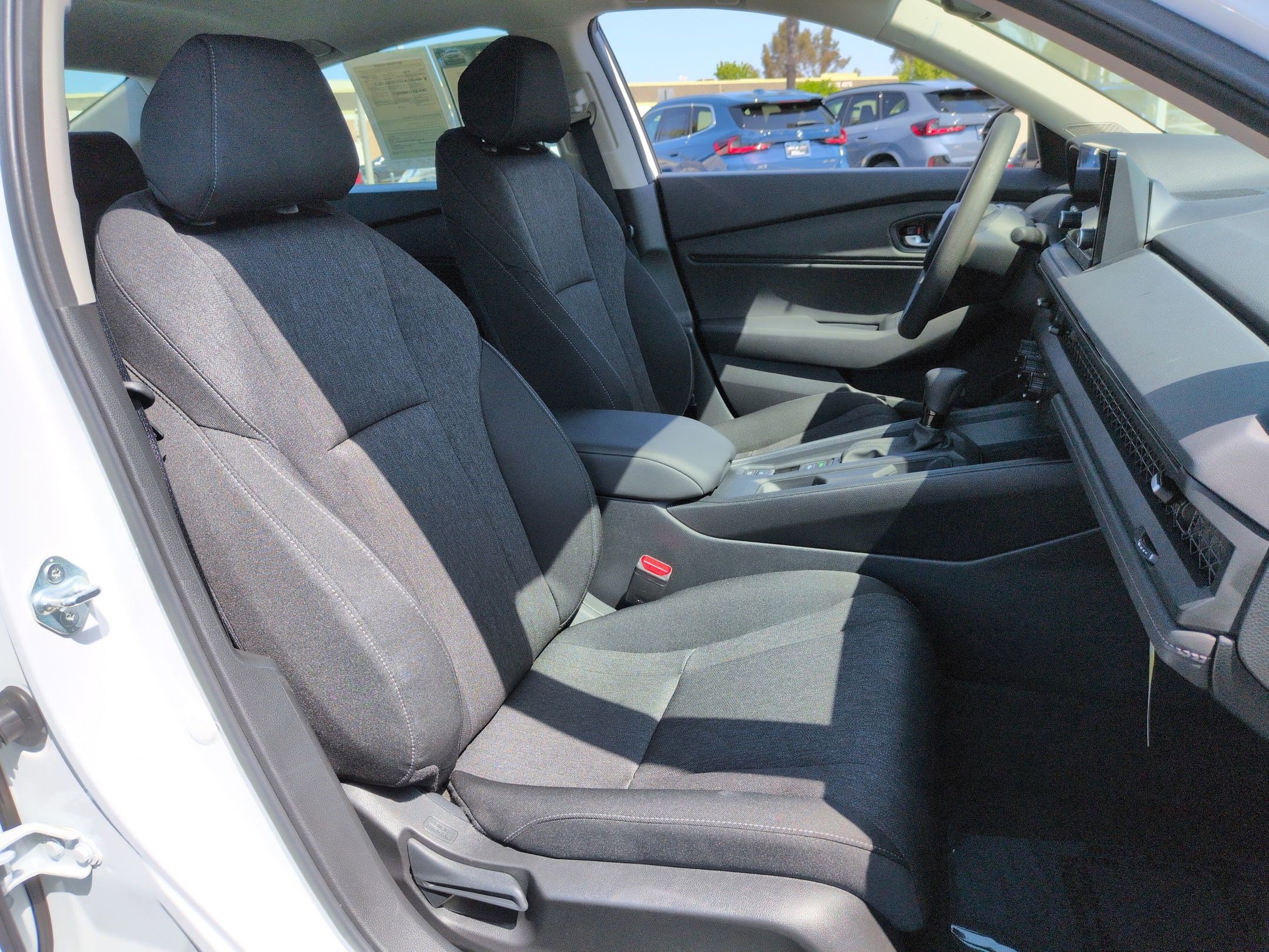 Used 2025 Honda Accord SE image 32