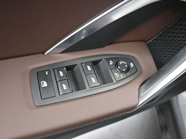 Used 2025 BMW X2 xDrive28i image 13