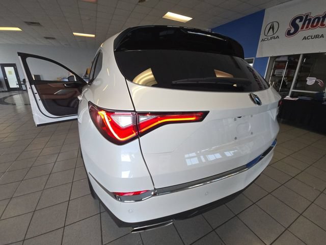Certified 2024 Acura MDX FWD w/ Technology Package image 29