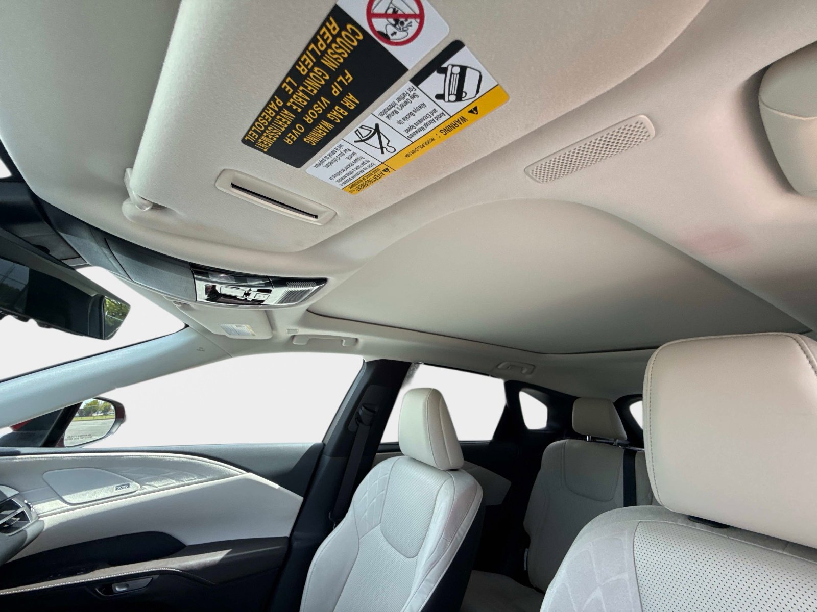 Used 2023 Lexus RX 350 w/ Cold Area Package image 35