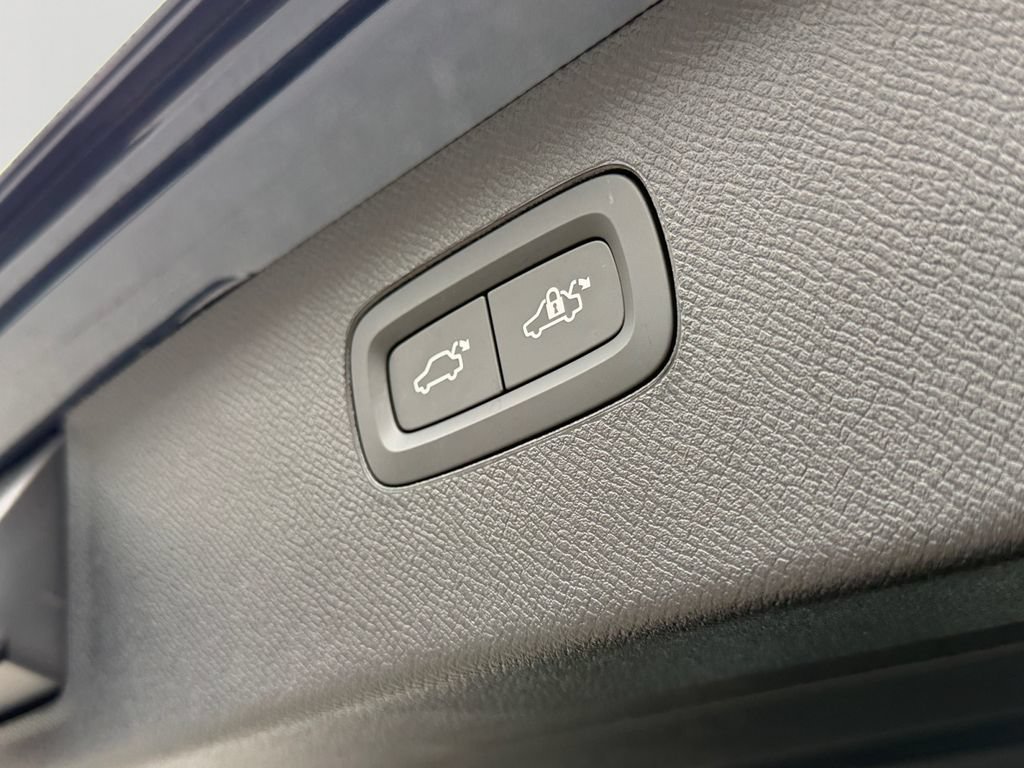 Certified 2026 Volvo XC90 B6 Ultra AWD/4WD image 31