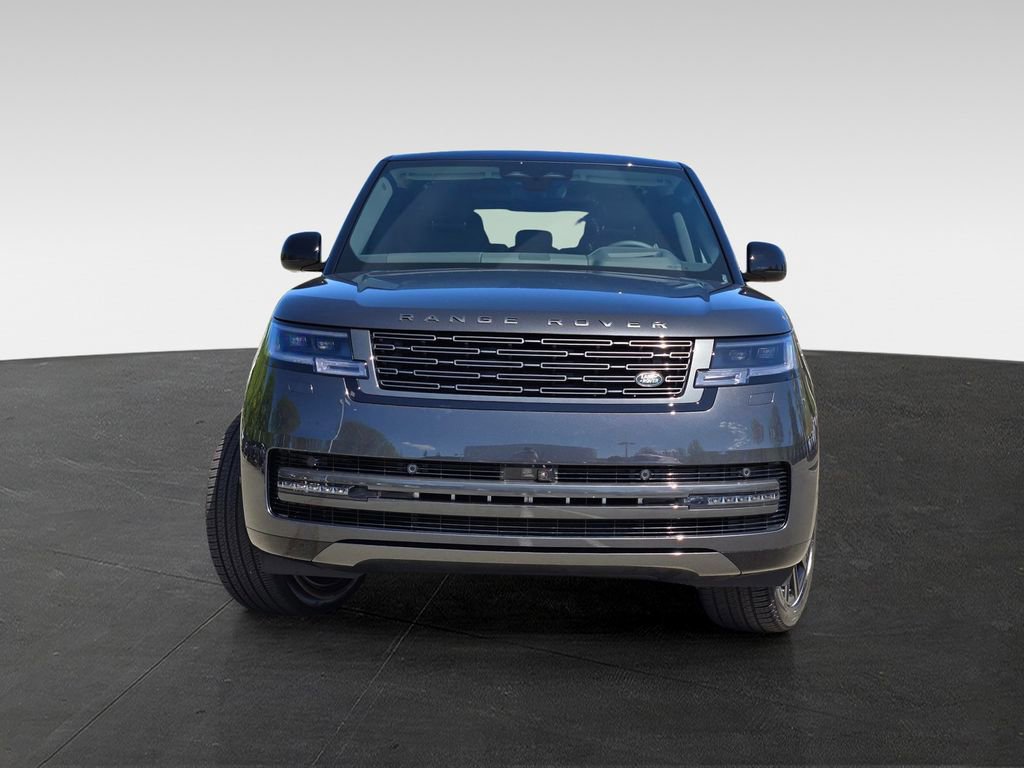 New 2026 Land Rover Range Rover Long Wheelbase SE image 2