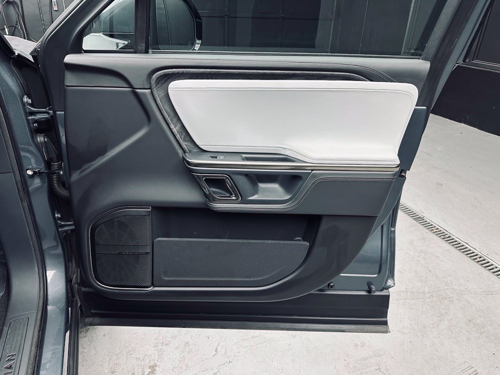 Used 2022 Rivian R1T Adventure AWD/4WD image 28
