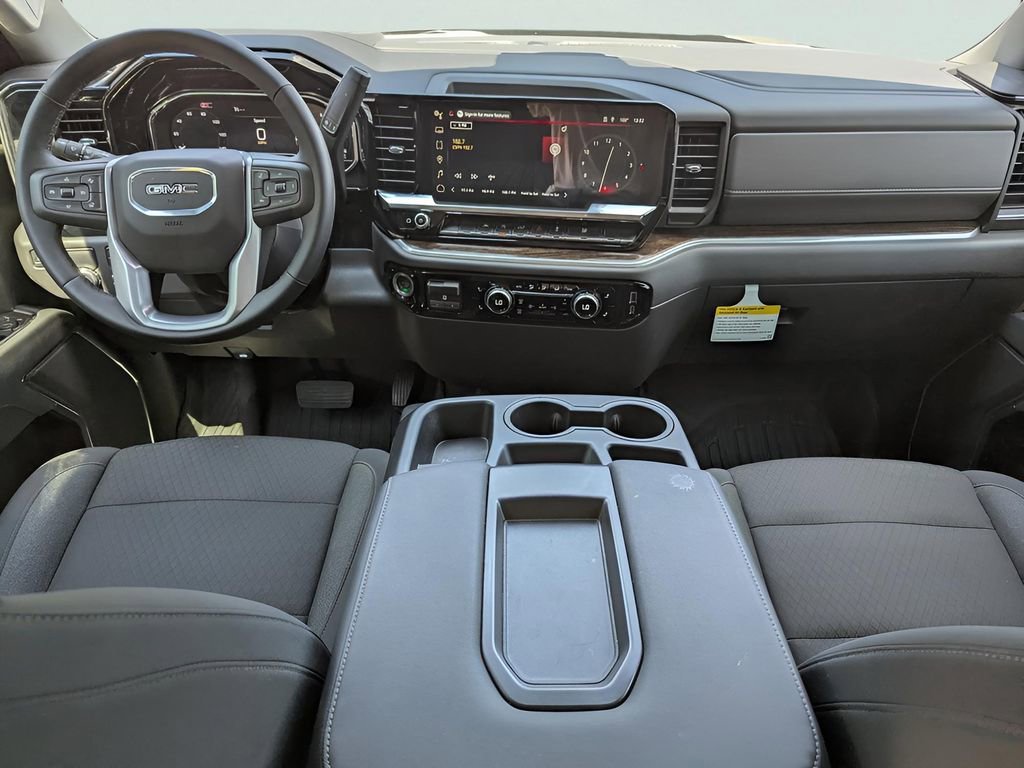 New 2025 GMC Sierra 1500 Elevation image 17