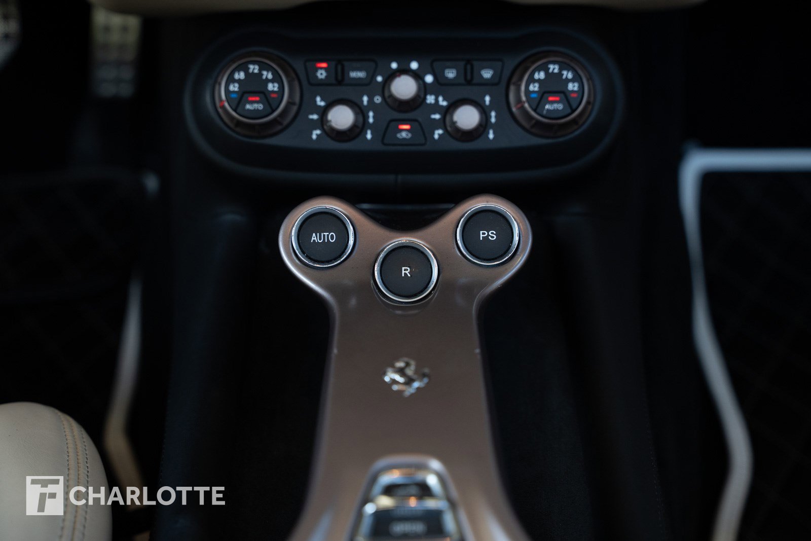 Used 2011 Ferrari California image 29