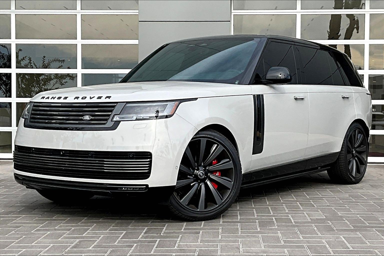 Used 2024 Land Rover Range Rover SV