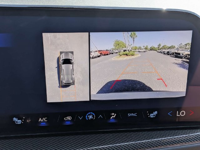 New 2027 Chevrolet Traverse Z71 w/ Driver Confidence Package AWD/4WD image 21