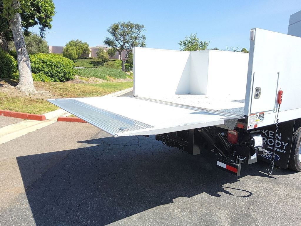 New 2025 Ford F550 2WD Regular Cab Super Duty image 18