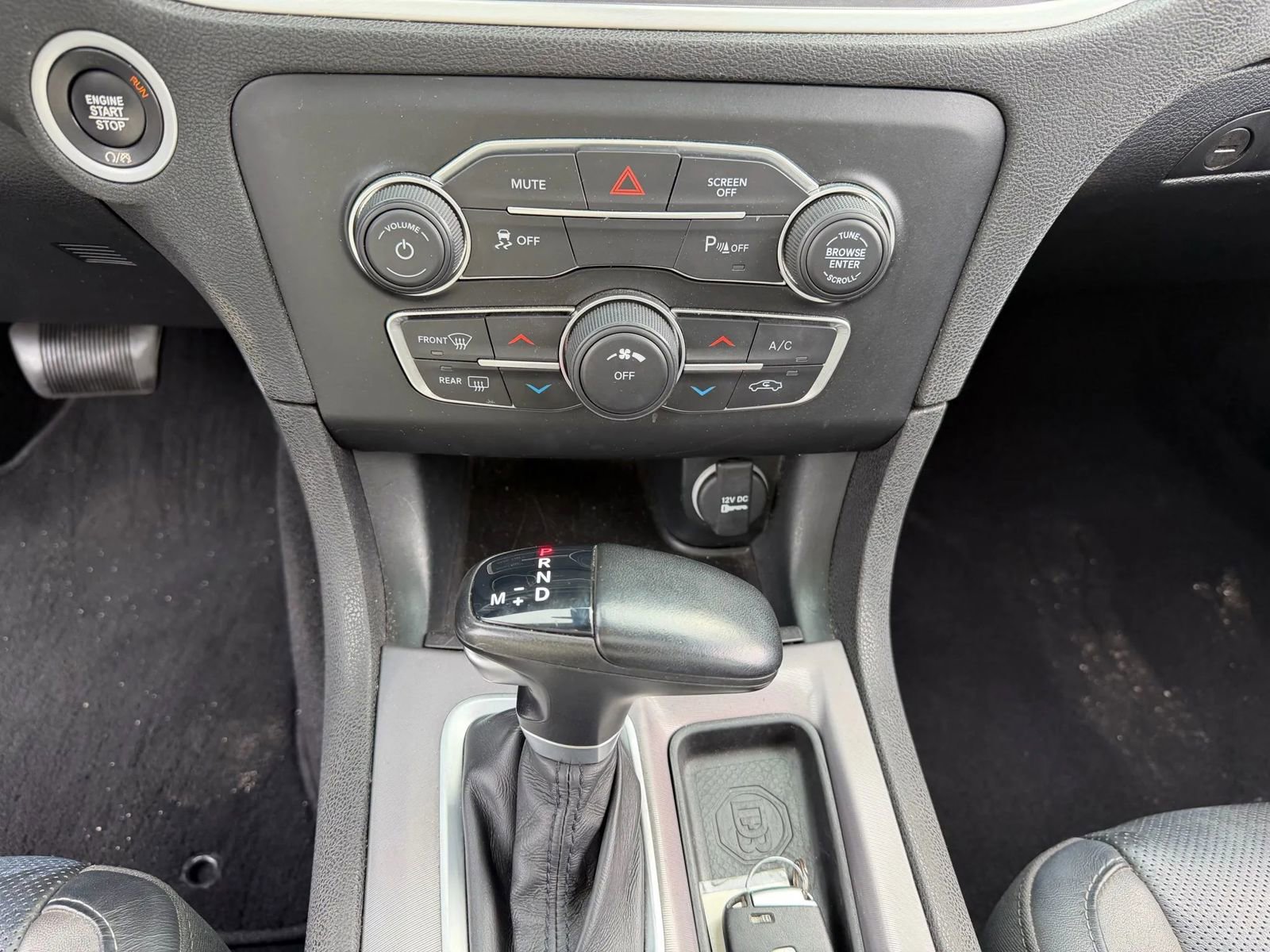 Used 2022 Dodge Charger SXT w/ Leather Interior Group image 21