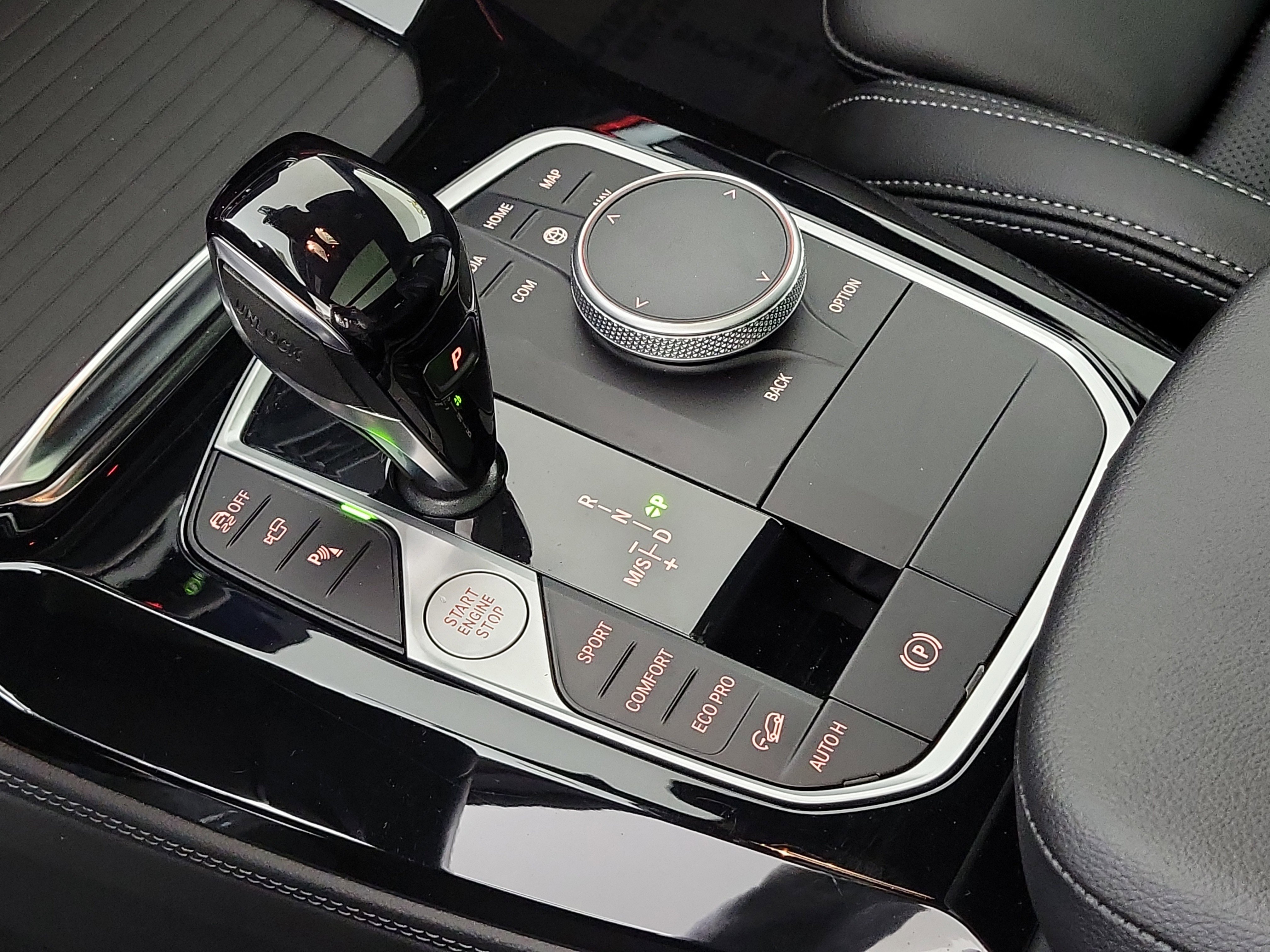 Certified 2024 BMW X4 M40i image 22