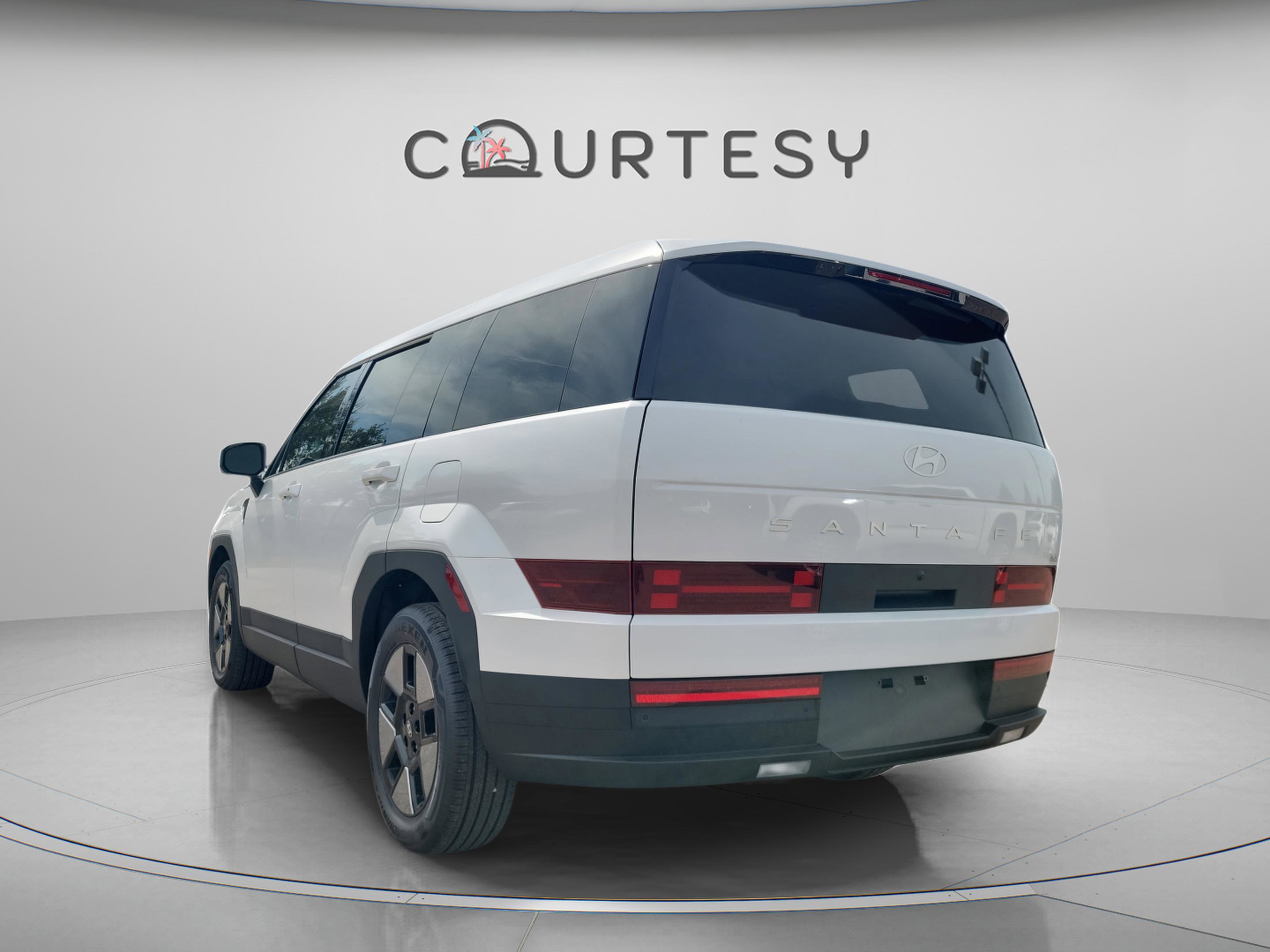 New 2026 Hyundai Santa Fe SE image 3