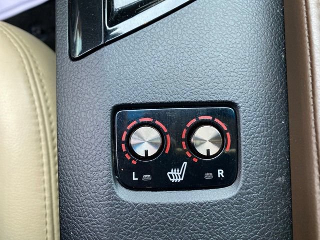 Used 2014 Toyota Avalon XLE Touring FWD image 14
