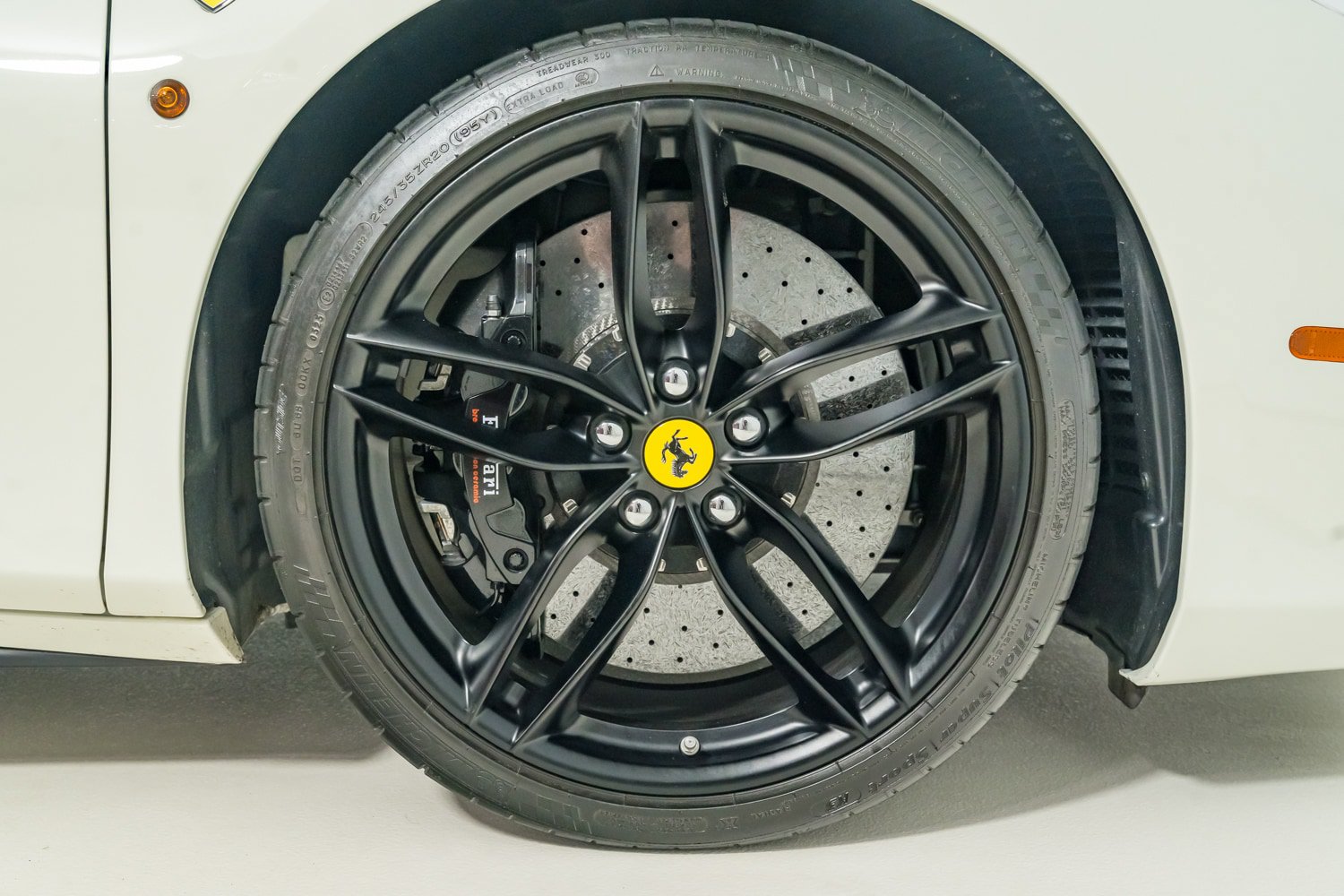 Used 2018 Ferrari 488 Spider RWD image 24