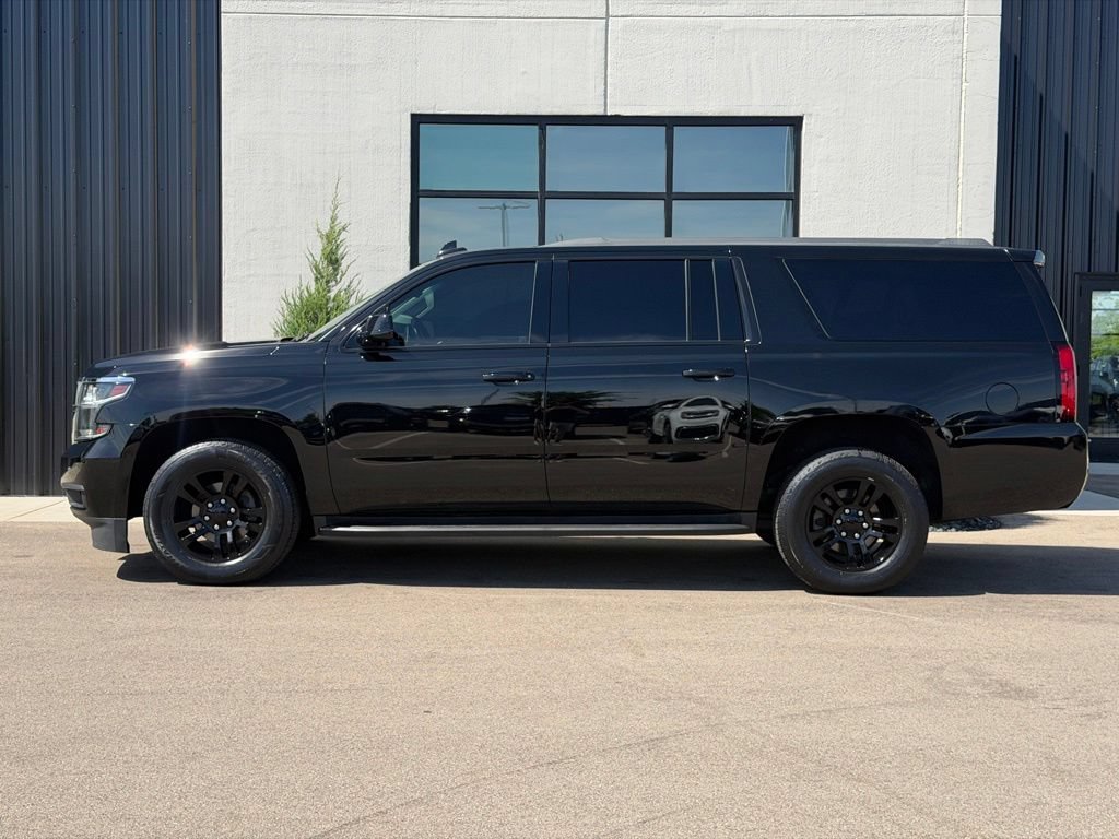 Used 2018 Chevrolet Suburban LT AWD/4WD image 2