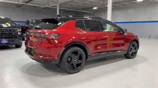 New 2026 Chevrolet Equinox EV RS image 4