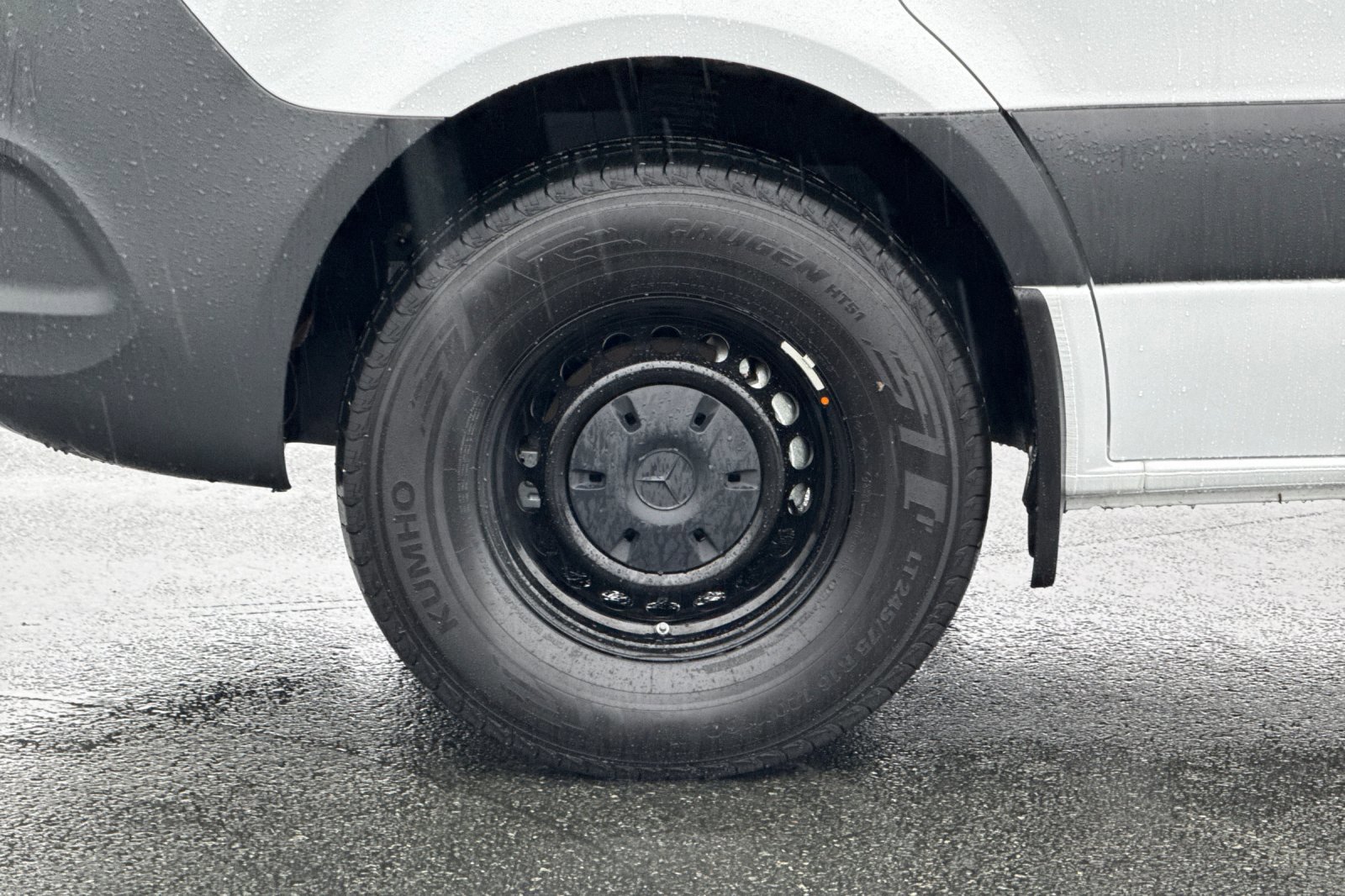 New 2025 Mercedes-Benz Sprinter 2500 image 24