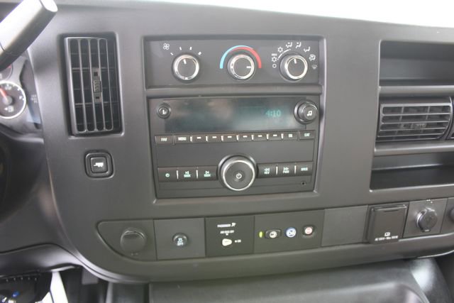 Used 2016 Chevrolet Express 3500 image 22