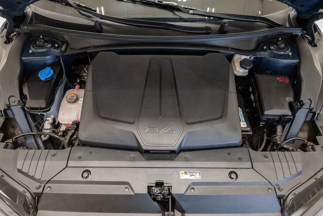 Used 2025 Kia EV6 Wind RWD image 3
