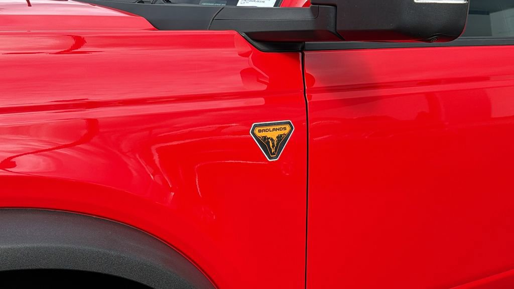 Used 2021 Ford Bronco Badlands image 11