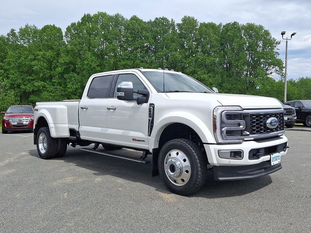 Used 2025 Ford F450 Platinum w/ Platinum Plus Package AWD/4WD image 1