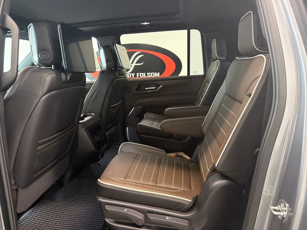 New 2026 GMC Yukon XL Denali Ultimate AWD/4WD image 15