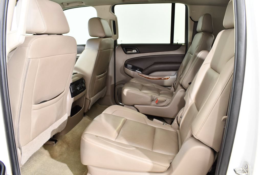 Used 2018 Chevrolet Suburban Premier AWD/4WD image 16