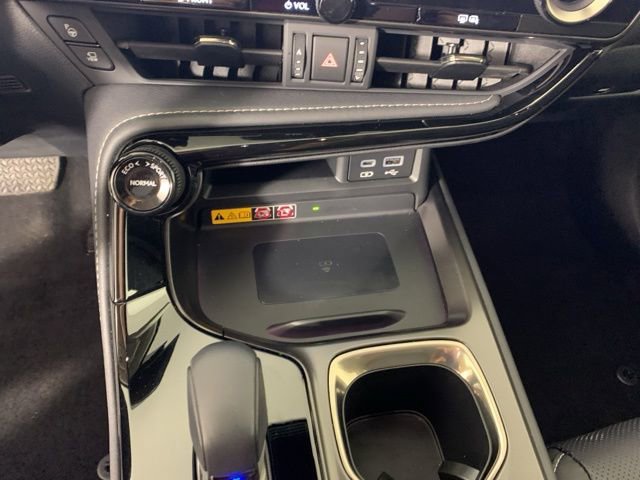 Used 2024 Lexus NX 350h 350h Luxury w/ Vision Package image 27