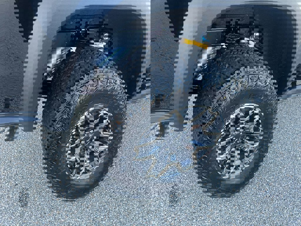 New 2025 Chevrolet Colorado ZR2 image 13