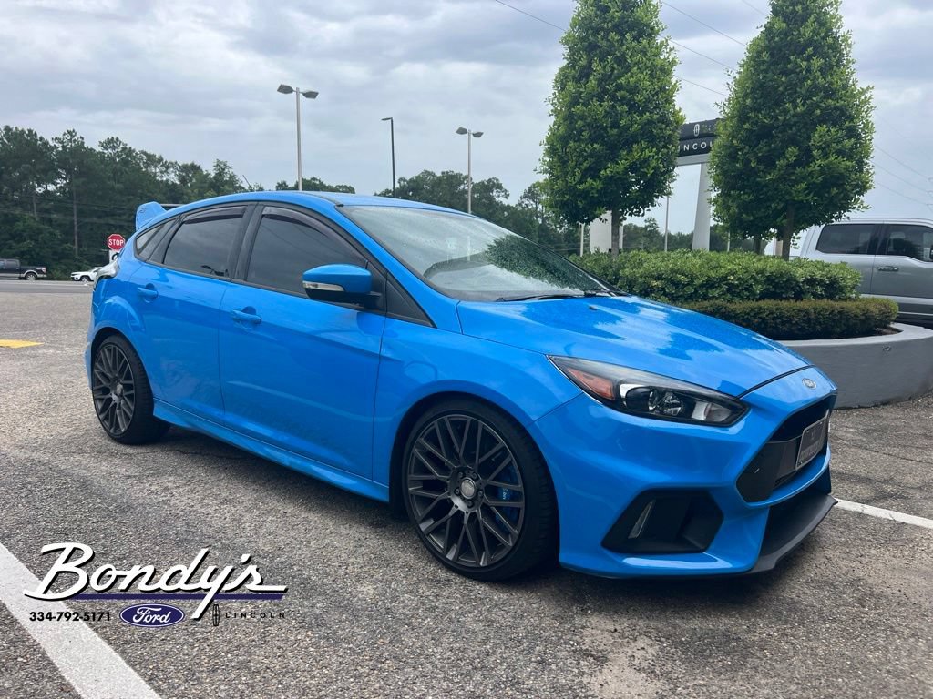Used 2017 Ford Focus RS AWD/4WD image 3