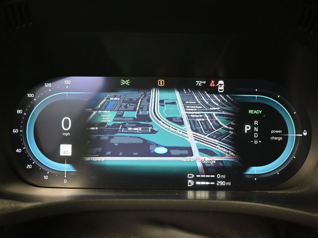 Used 2023 Volvo XC60 T8 Plus image 11