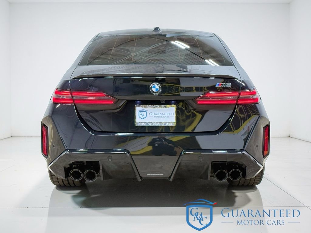 Used 2025 BMW M5 w/ Carbon Package image 23
