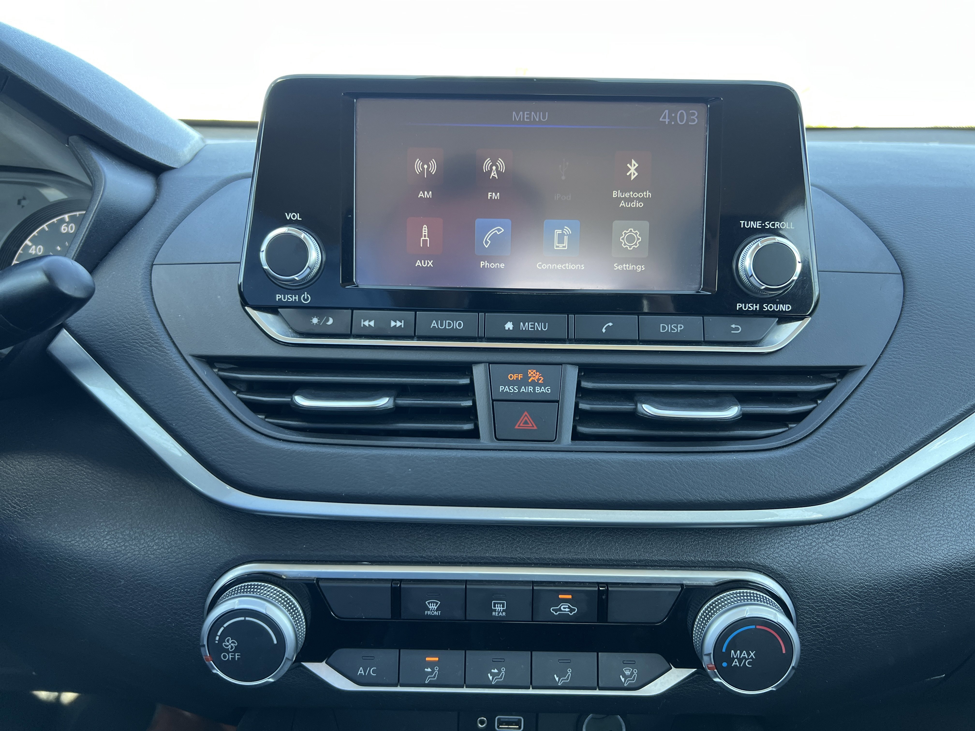 Used 2024 Nissan Altima 2.5 S image 7