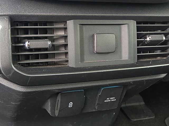 Used 2022 Ford F150 XLT w/ Equipment Group 302A High image 17